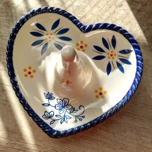 EUC Temp-tations Old World Ceramic Heart Shaped Ring Dish 💙💛💍